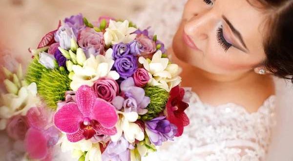 Secrets de fleuristes pour un bouquet de mariage durable