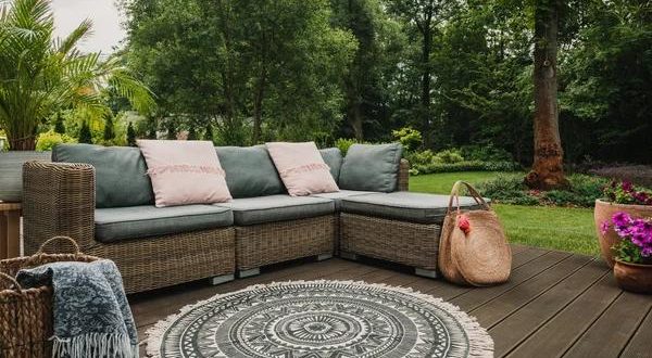 Le salon de jardin d’angle : la solution idéale pour les grandes tablées